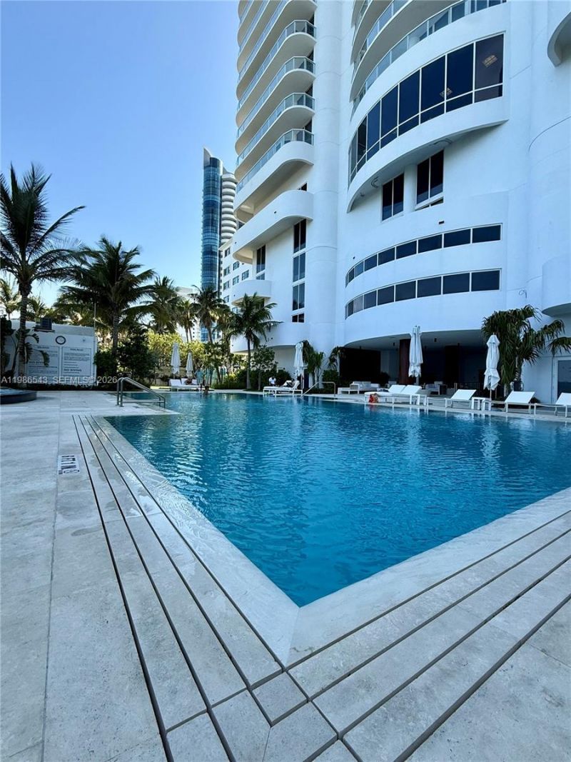 6365 Collins Ave , Unit 904, Miami Beach, FL 33141 Photo