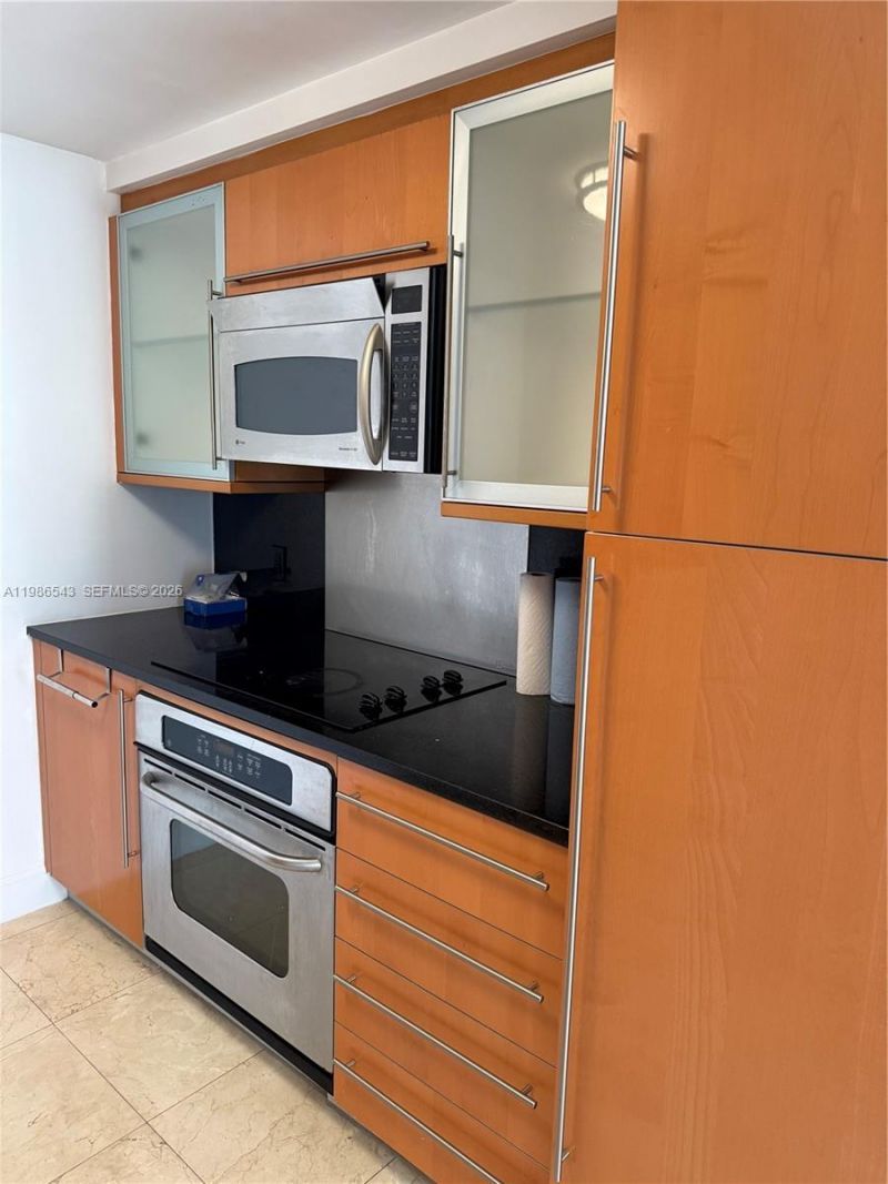 6365 Collins Ave , Unit 904, Miami Beach, FL 33141 Photo