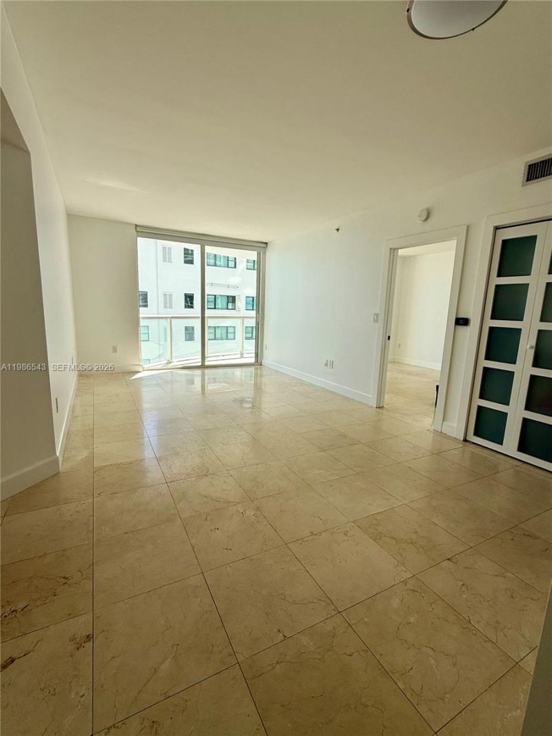 6365 Collins Ave , Unit 904, Miami Beach, FL 33141 Photo