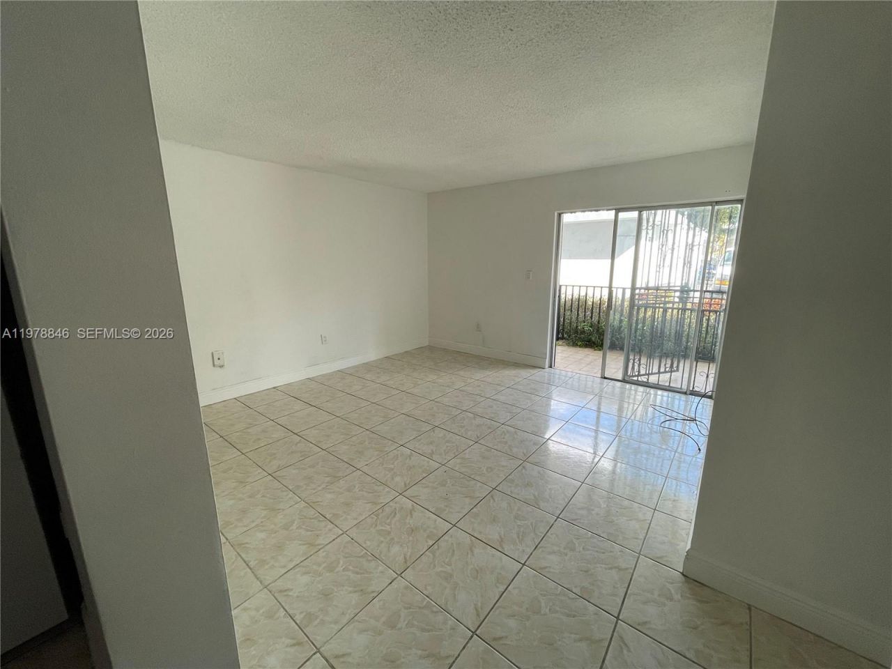 1800 SW 25th St , Unit 2109, Miami, FL 33133 Photo