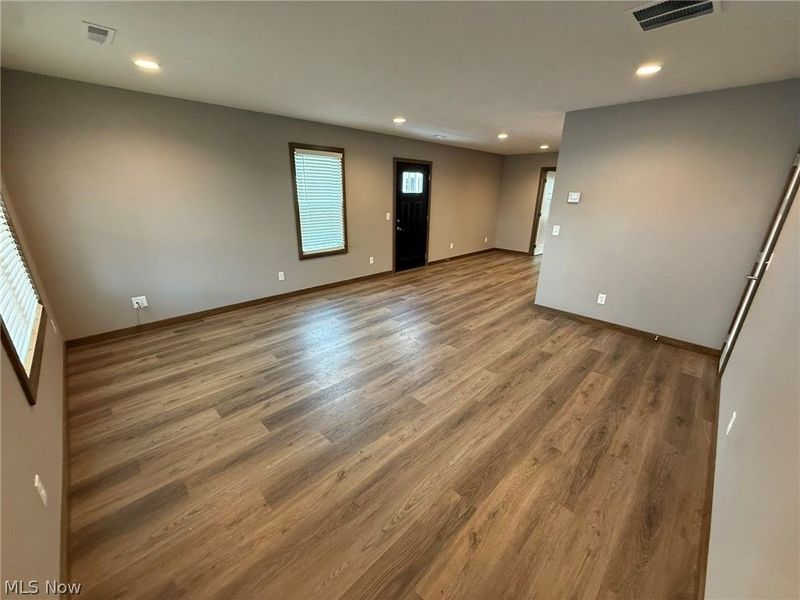 244 Allen Lane SE, New Philadelphia, OH 44663 Photo 2