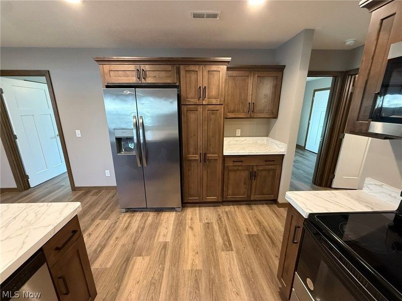 244 Allen Lane SE, New Philadelphia, OH 44663 Photo 9