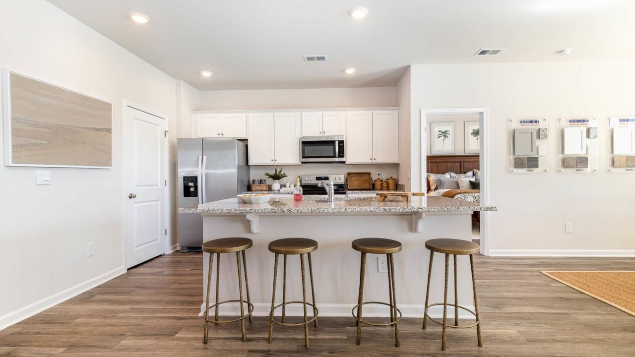 628 Anthem Ct. Photo 6