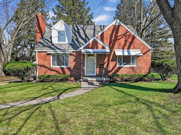 2430 Secor Road, Toledo, OH 43606