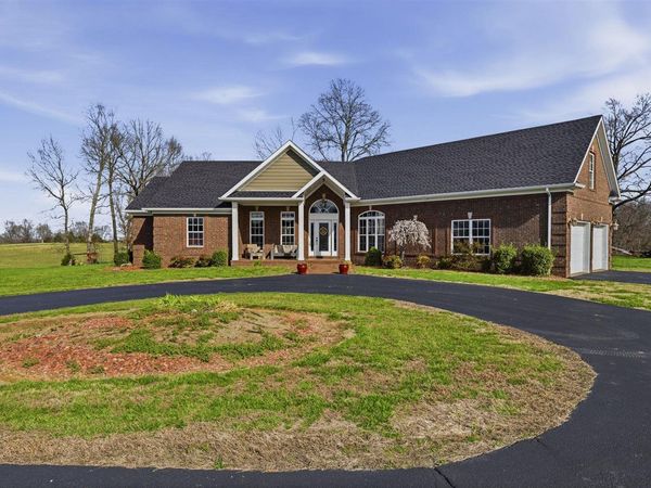 154 Eric Young Road , Morgantown, KY 42261