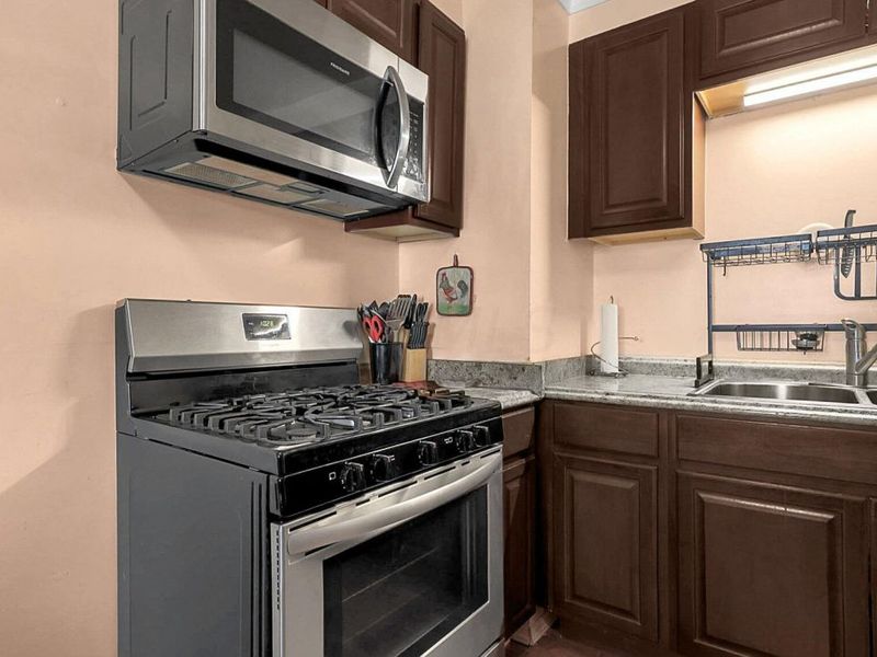 2393 Ray Street, Columbus, OH 43204 Photo 8