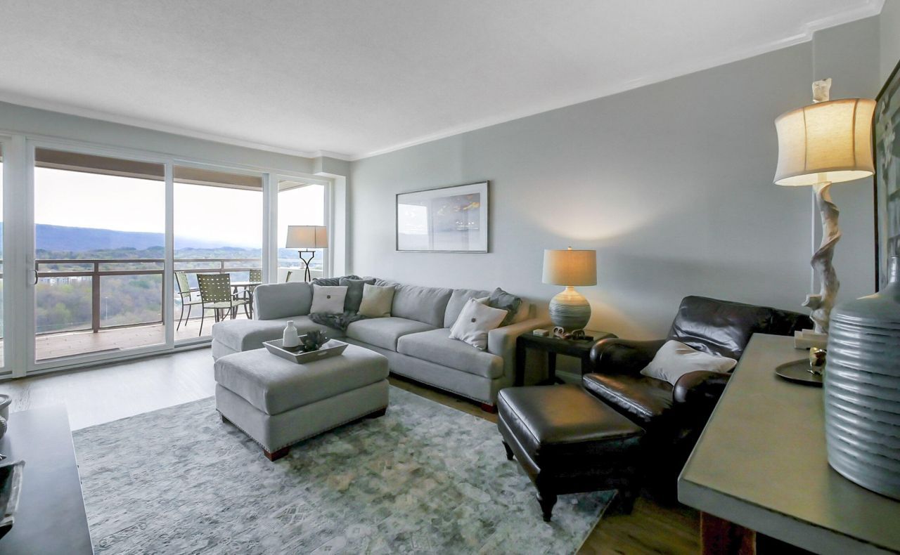 1131 Stringers Ridge Road, Chattanooga, TN 37405 Main Photo