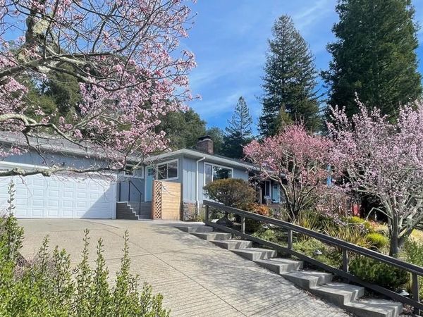 275 Orchard Rd, Orinda, CA 94563