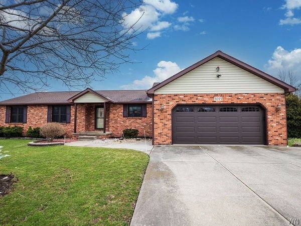 3095 Stony Point Road, Grand Island, NY 14072