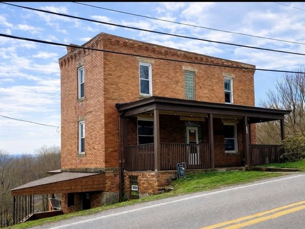 1119 Hancock Avenue, Vandergrift, PA 15690