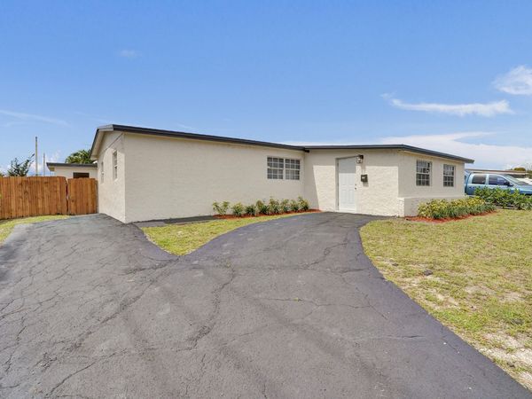 700 N 70th Avenue, Hollywood, FL 33024