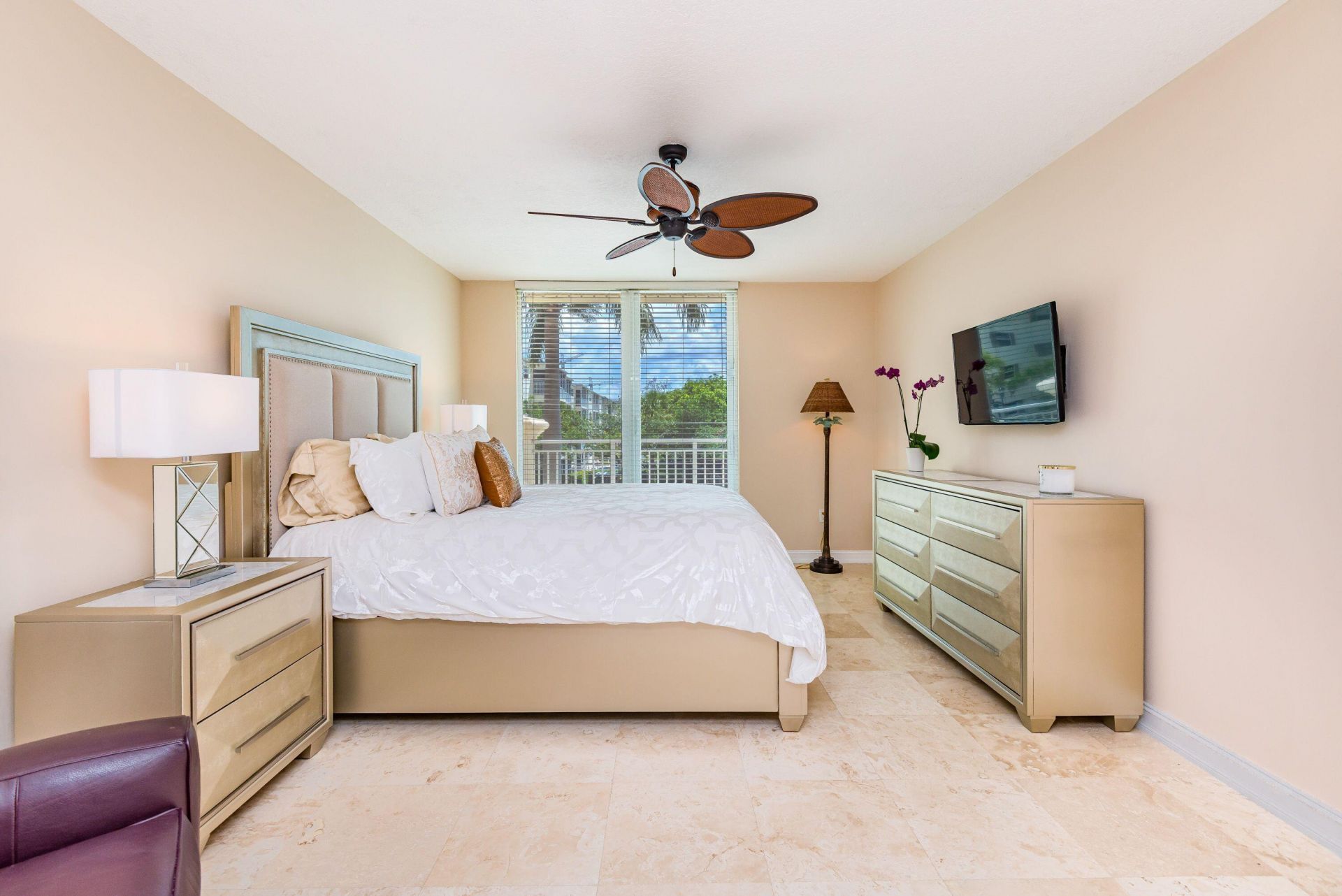 99 SE Mizner Boulevard, Unit 215, Boca Raton, FL 33432 Photo