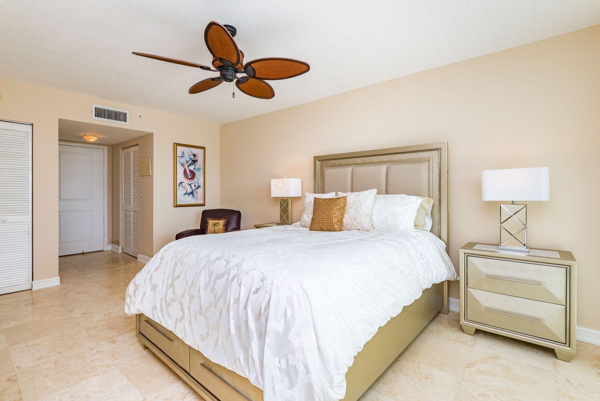 99 SE Mizner Boulevard, Unit 215, Boca Raton, FL 33432 Photo