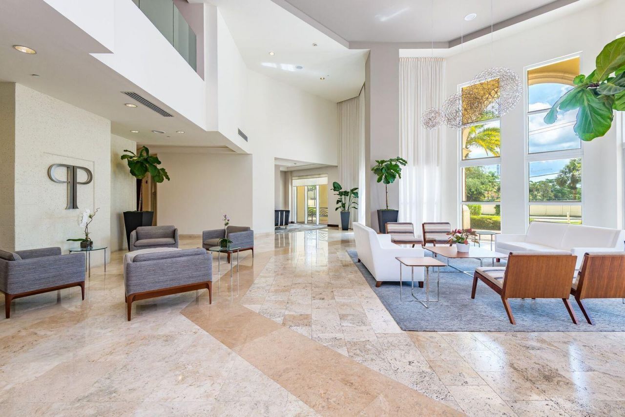 99 SE Mizner Boulevard, Unit 215, Boca Raton, FL 33432 Photo