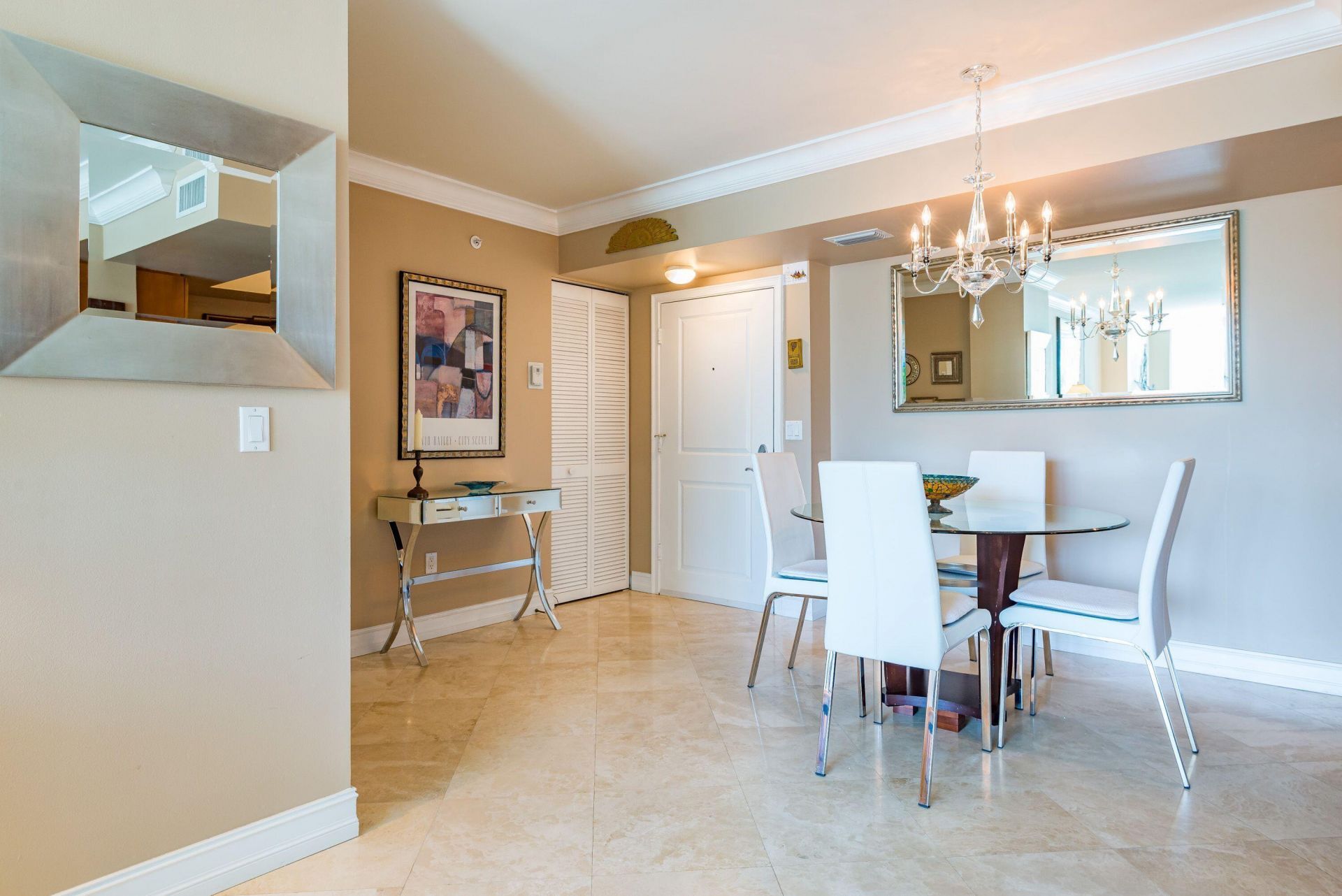 99 SE Mizner Boulevard, Unit 215, Boca Raton, FL 33432 Photo