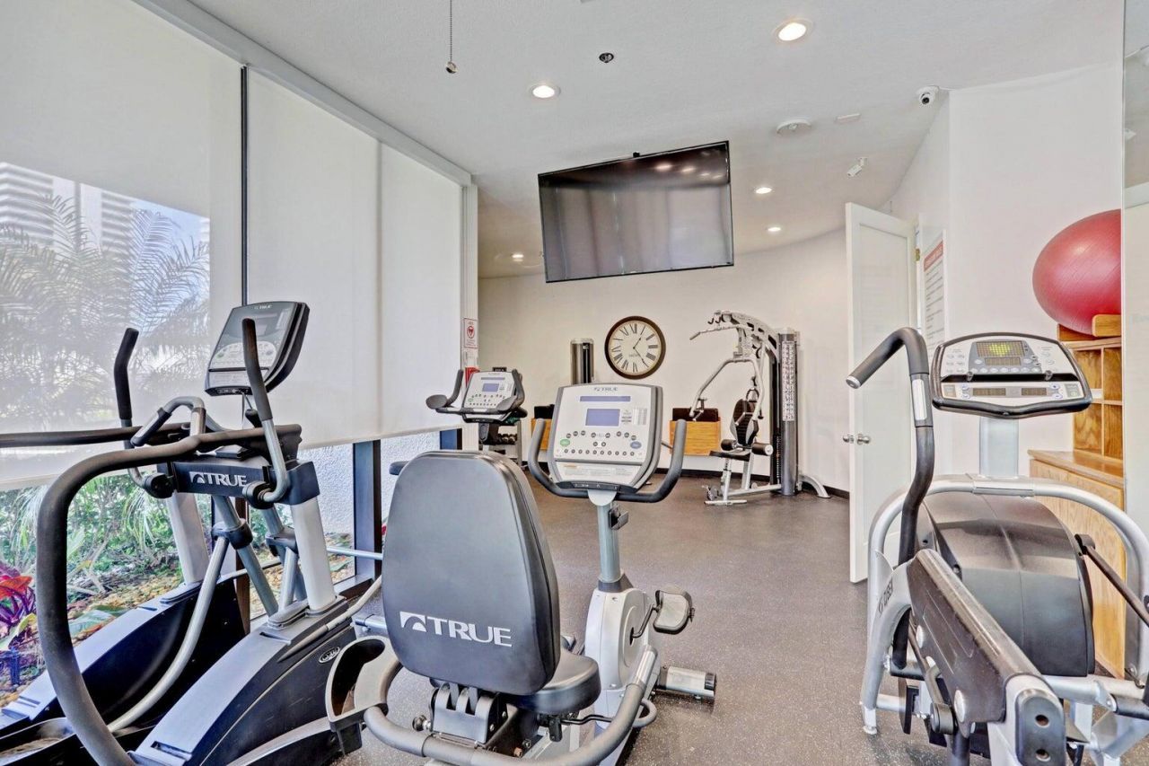 5510 N Ocean Drive, Unit 17d, Singer Island, FL 33404 Photo