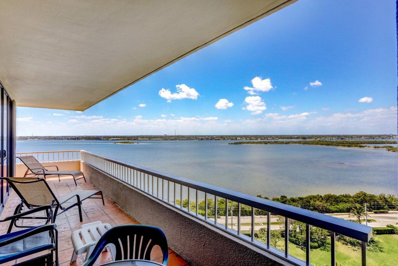 5510 N Ocean Drive, Unit 17d, Singer Island, FL 33404 Photo