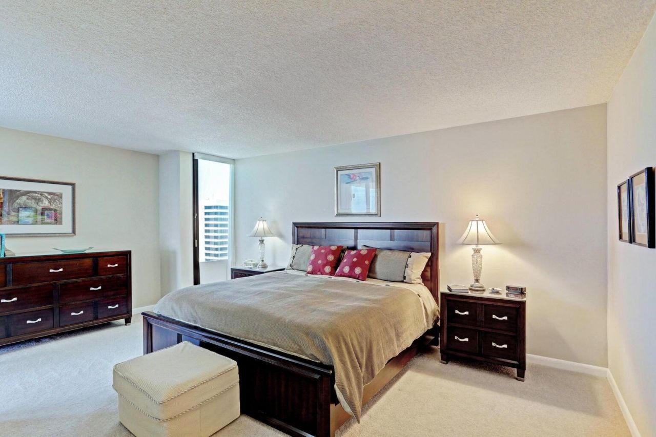 5510 N Ocean Drive, Unit 17d, Singer Island, FL 33404 Photo