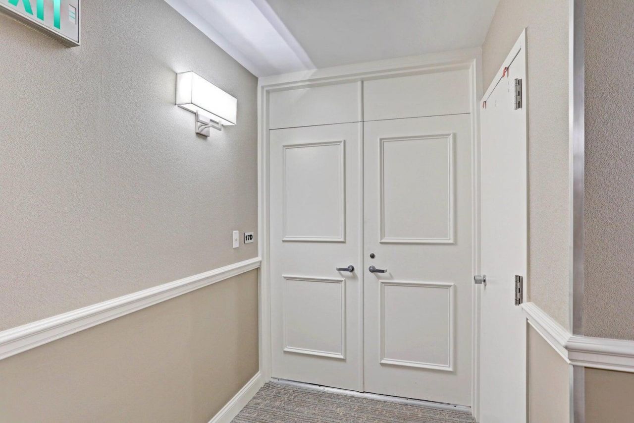 5510 N Ocean Drive, Unit 17d, Singer Island, FL 33404 Photo