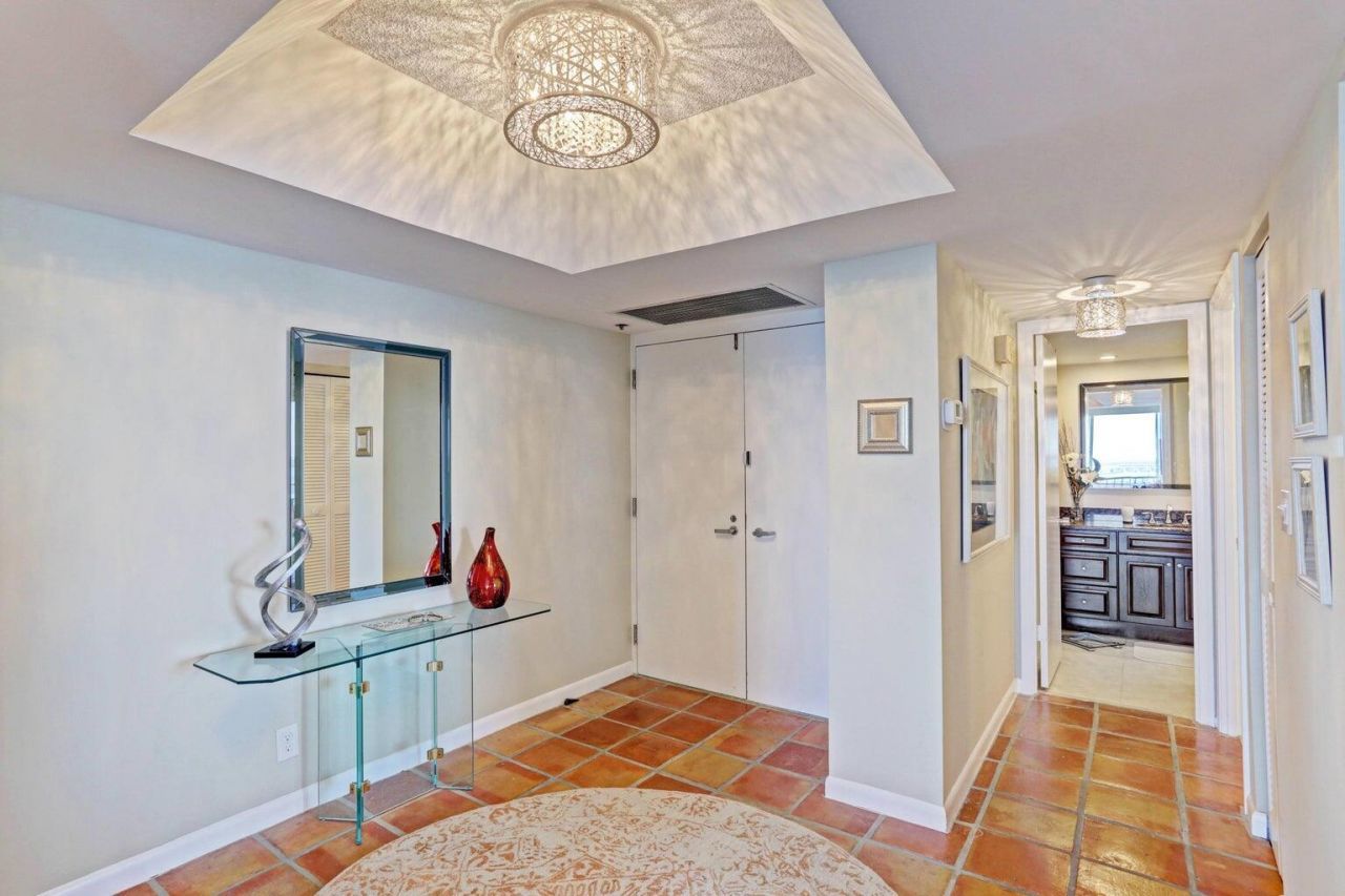 5510 N Ocean Drive, Unit 17d, Singer Island, FL 33404 Photo