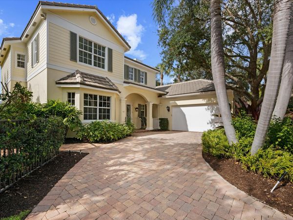 113 Caballo Lane, Jupiter, FL 33458