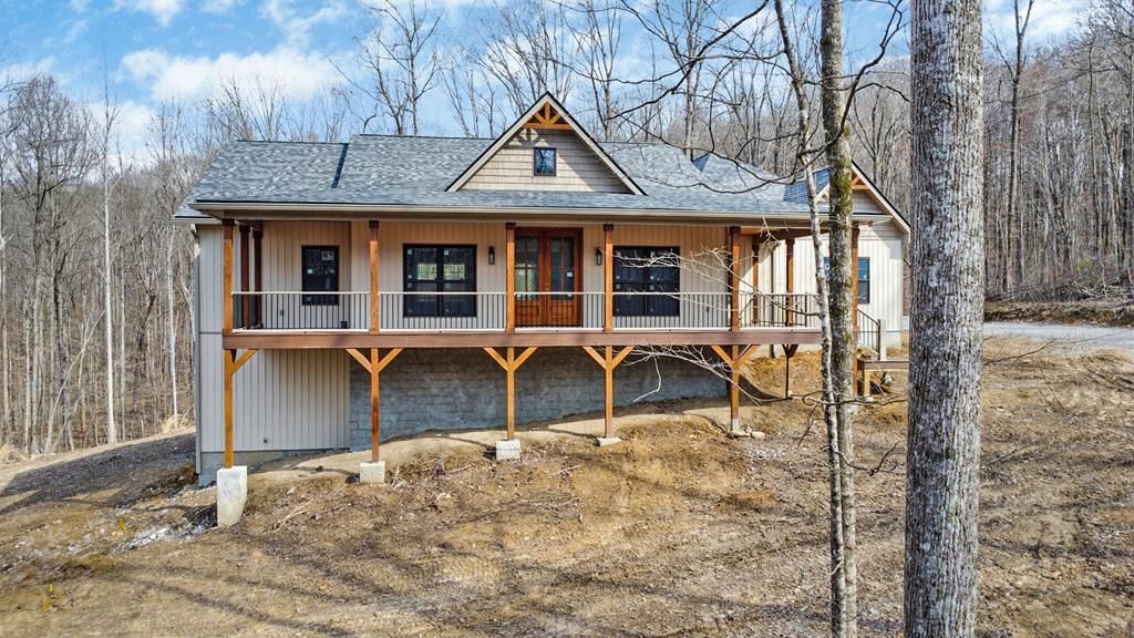659 Icy Cove Tr, Monterey, TN 38574 Main Photo