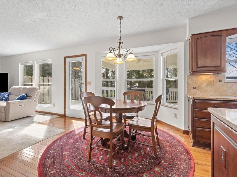 329 Hampton Park , Westerville, OH 43081 Photo 18