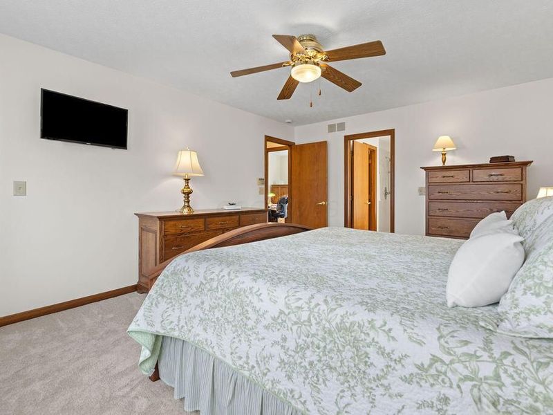 329 Hampton Park , Westerville, OH 43081 Photo 30