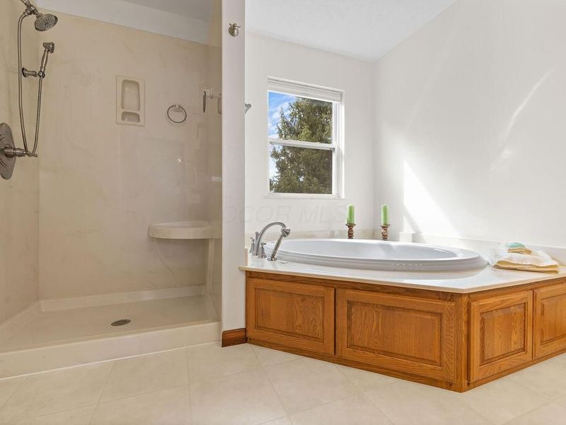 329 Hampton Park , Westerville, OH 43081 Photo 34