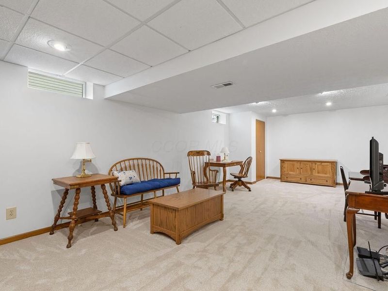 329 Hampton Park , Westerville, OH 43081 Photo 47