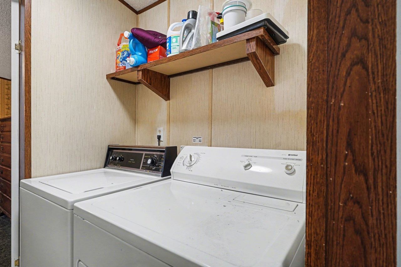 3873 Highway 50 Photo 10