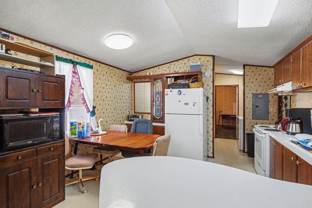 3873 Highway 50 Photo 8