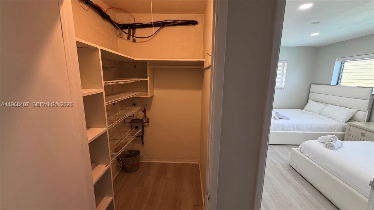 10000 E Bay Harbor Dr , Unit 14, Bay Harbor Islands, FL 33154 Photo