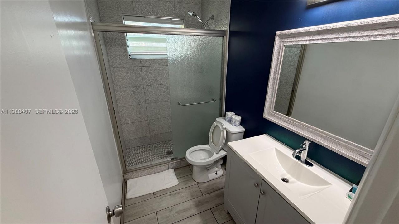 10000 E Bay Harbor Dr, Unit 14, Bay Harbor Islands, FL 33154 Photo
