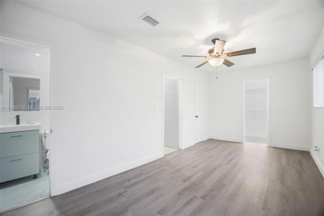 6450 Mckinley St , Hollywood, FL 33024 Photo