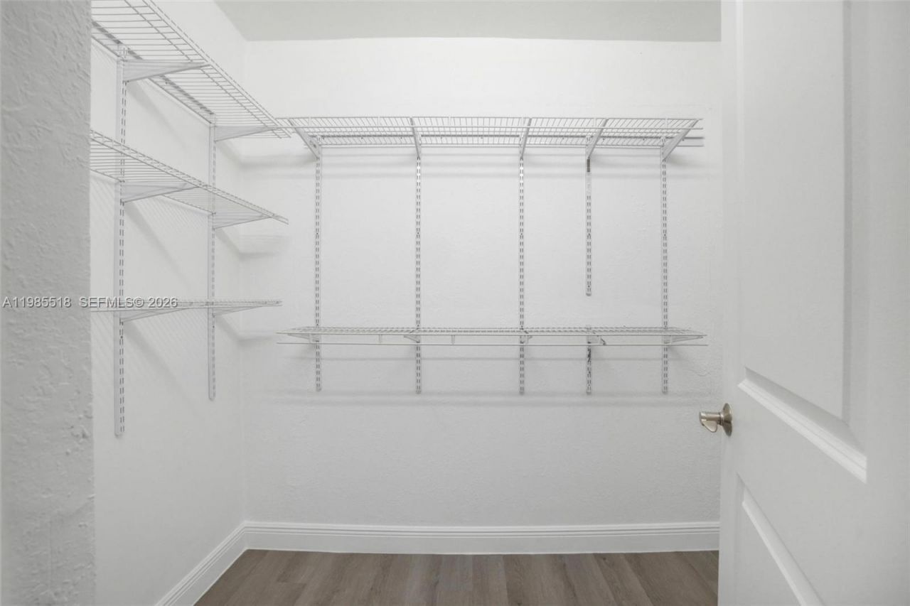 6450 Mckinley St , Hollywood, FL 33024 Photo