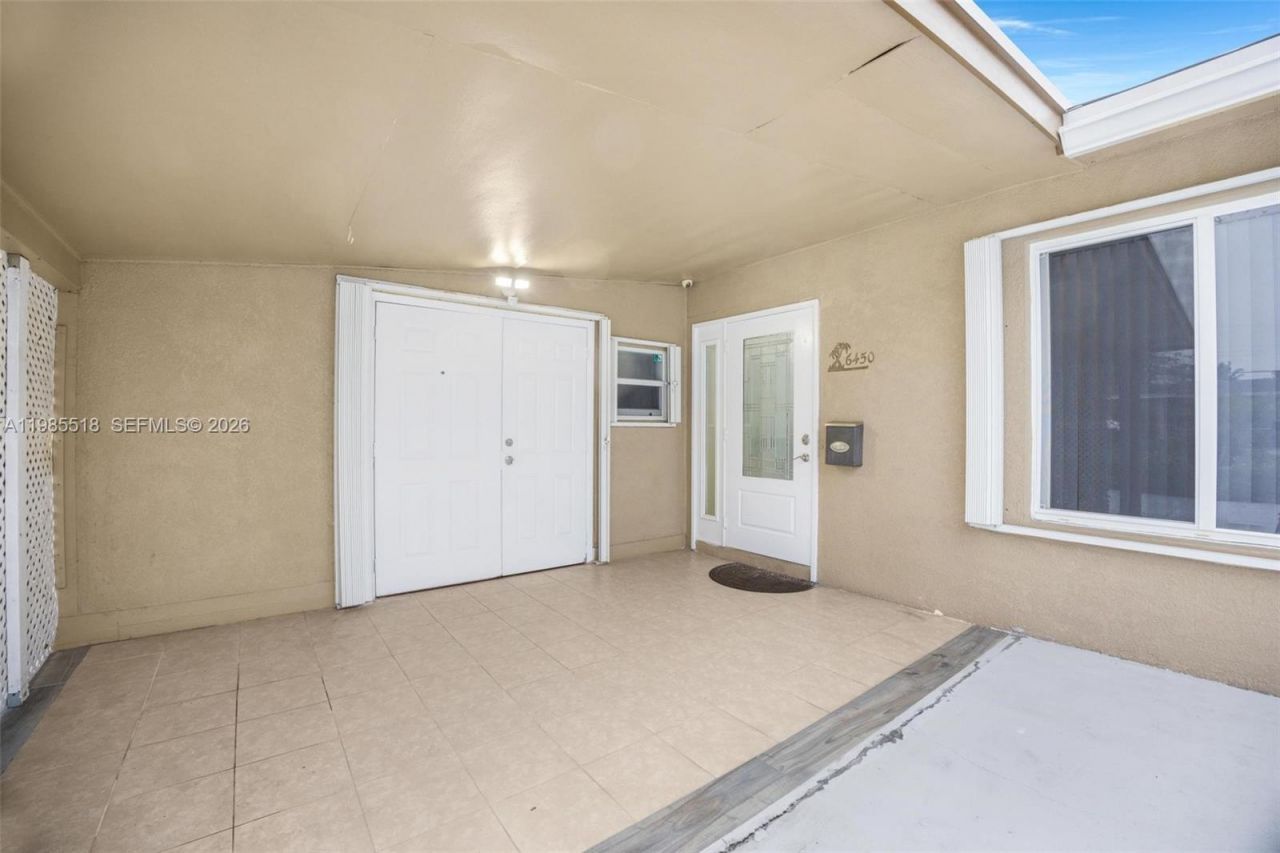 6450 Mckinley St , Hollywood, FL 33024 Photo