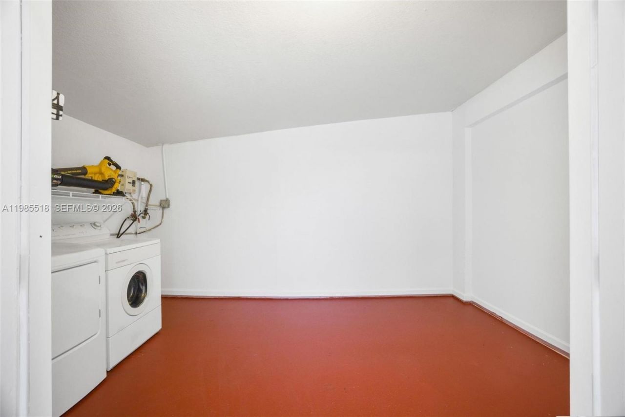 6450 Mckinley St , Hollywood, FL 33024 Photo