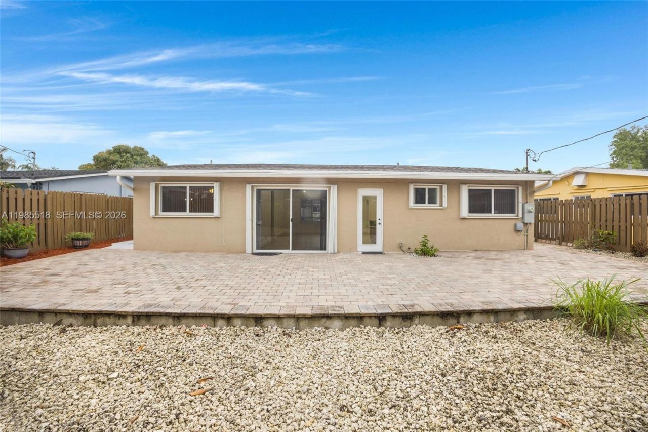 6450 Mckinley St , Hollywood, FL 33024 Photo