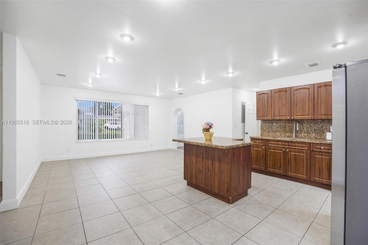 6450 Mckinley St , Hollywood, FL 33024 Photo