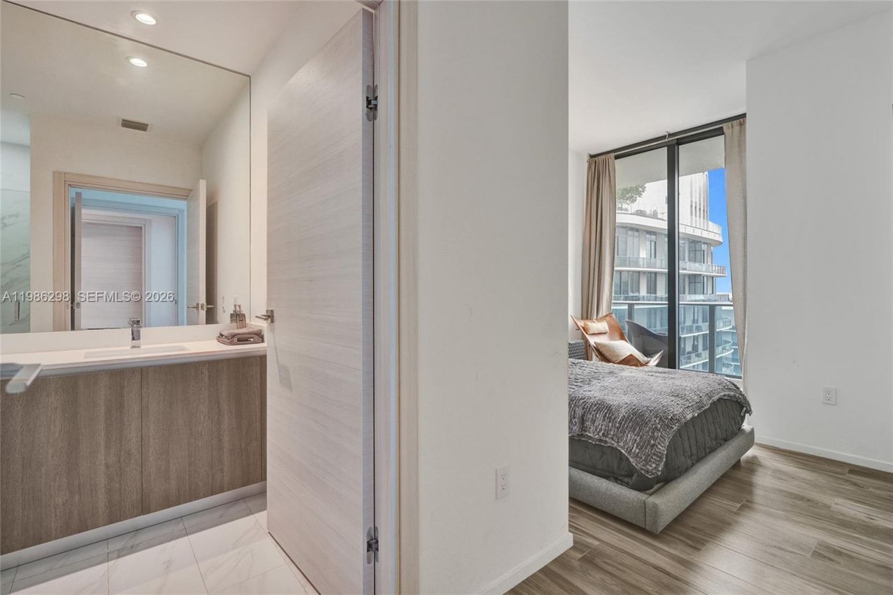 801 S Miami Ave, Unit 4901, Miami, FL 33130 Photo
