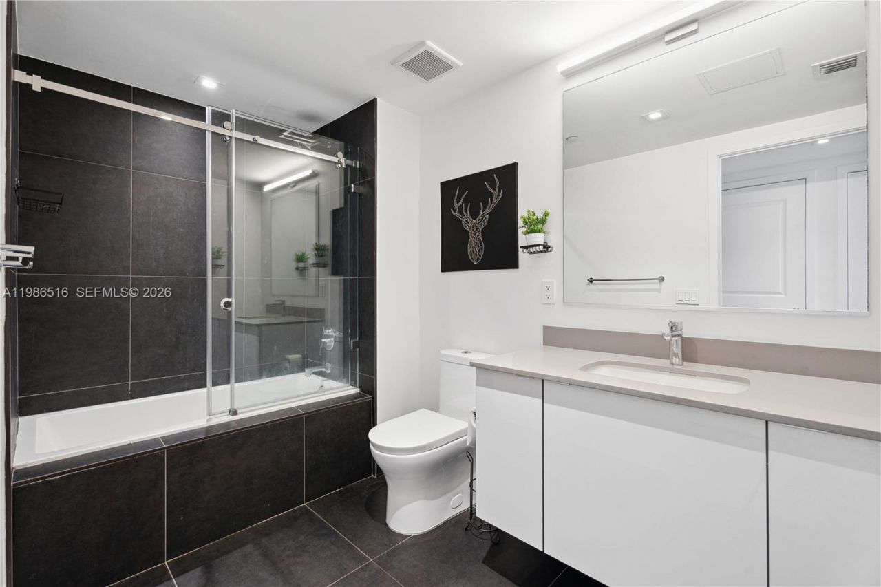 1600 NE 1st Ave, Unit 3303, Miami, FL 33132 Photo