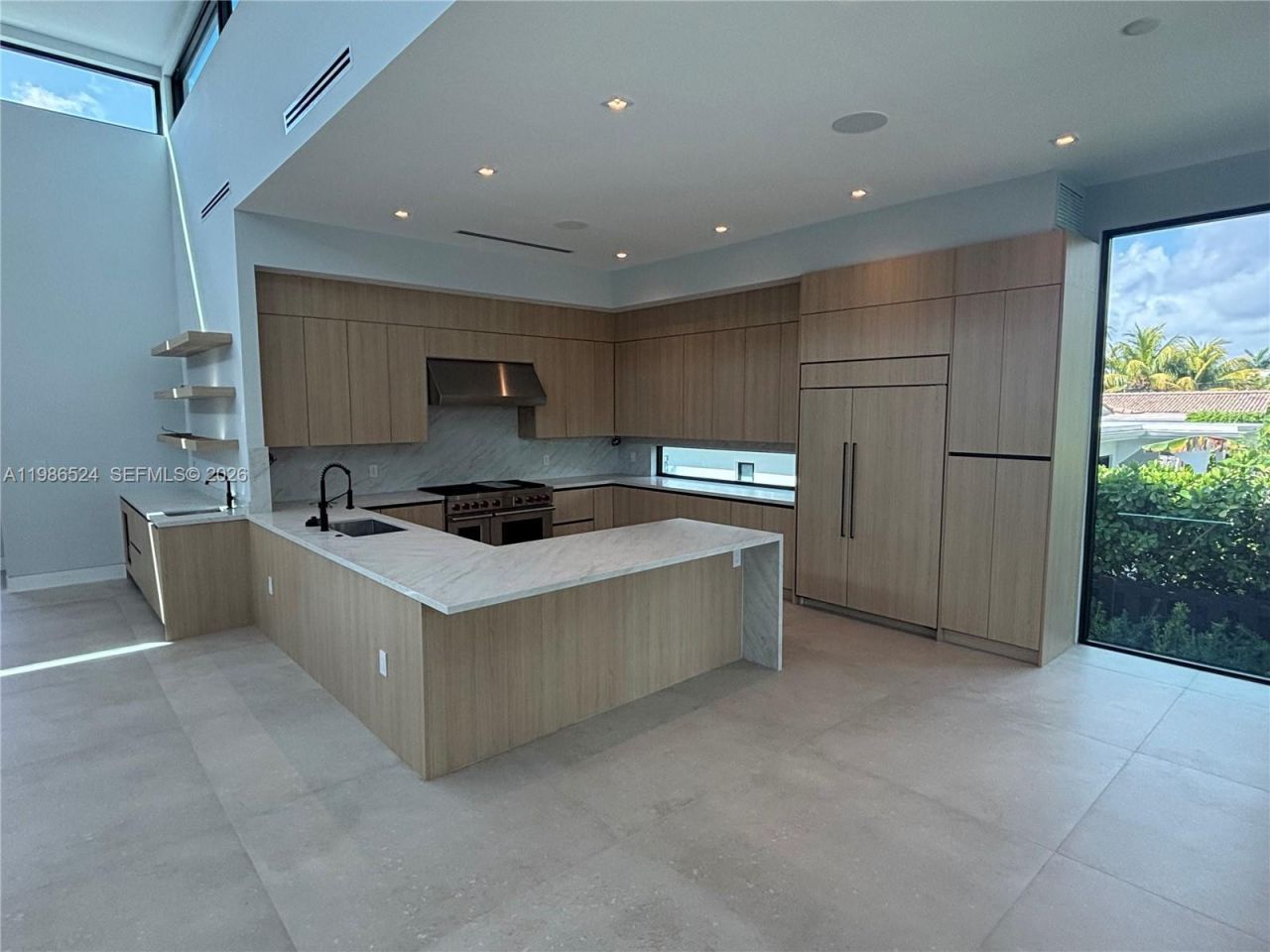 2161 NE 124th St , North Miami, FL 33181 Photo