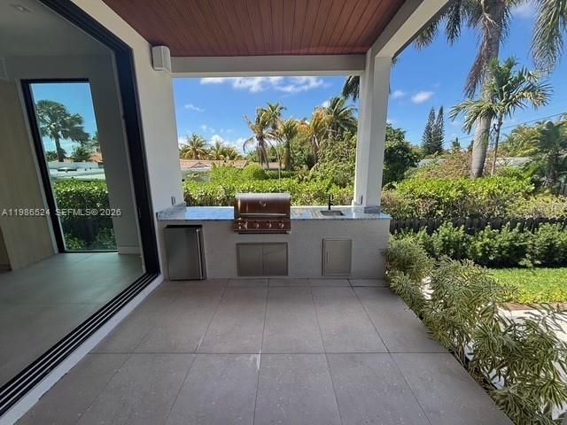 2161 NE 124th St , North Miami, FL 33181 Photo