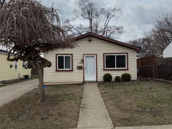 29045 Howard Avenue, Madison Heights, MI 48071