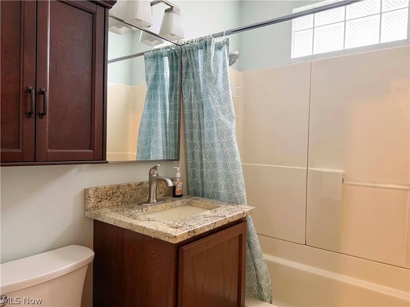 832 S Valley Boulevard NW, North Canton, OH 44720 Photo 10