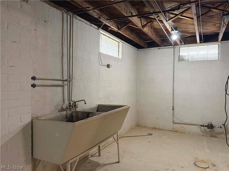 832 S Valley Boulevard NW, North Canton, OH 44720 Photo 15