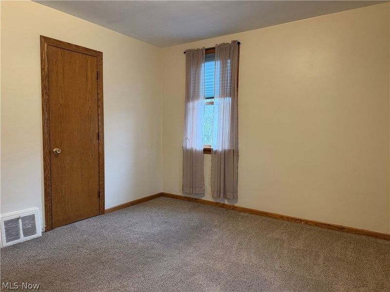 832 S Valley Boulevard NW, North Canton, OH 44720 Photo 8