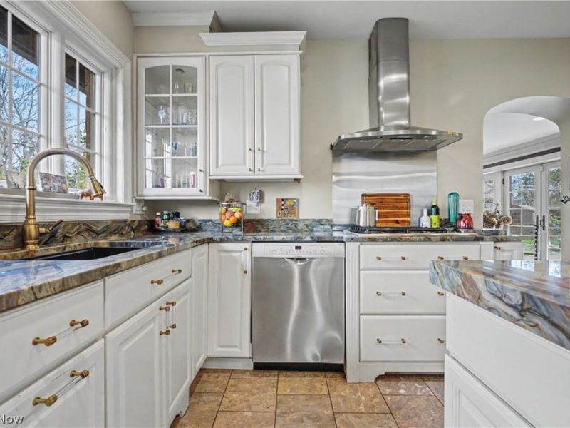 131 N Wheaton Road , Akron, OH 44313 Photo 25