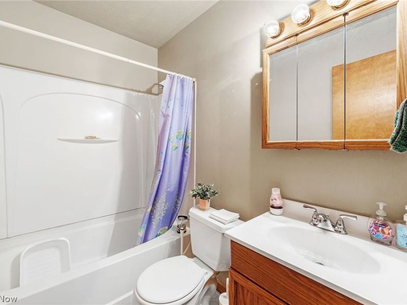 37 & 39 W Woodsdale Avenue, Akron, OH 44301 Photo 10